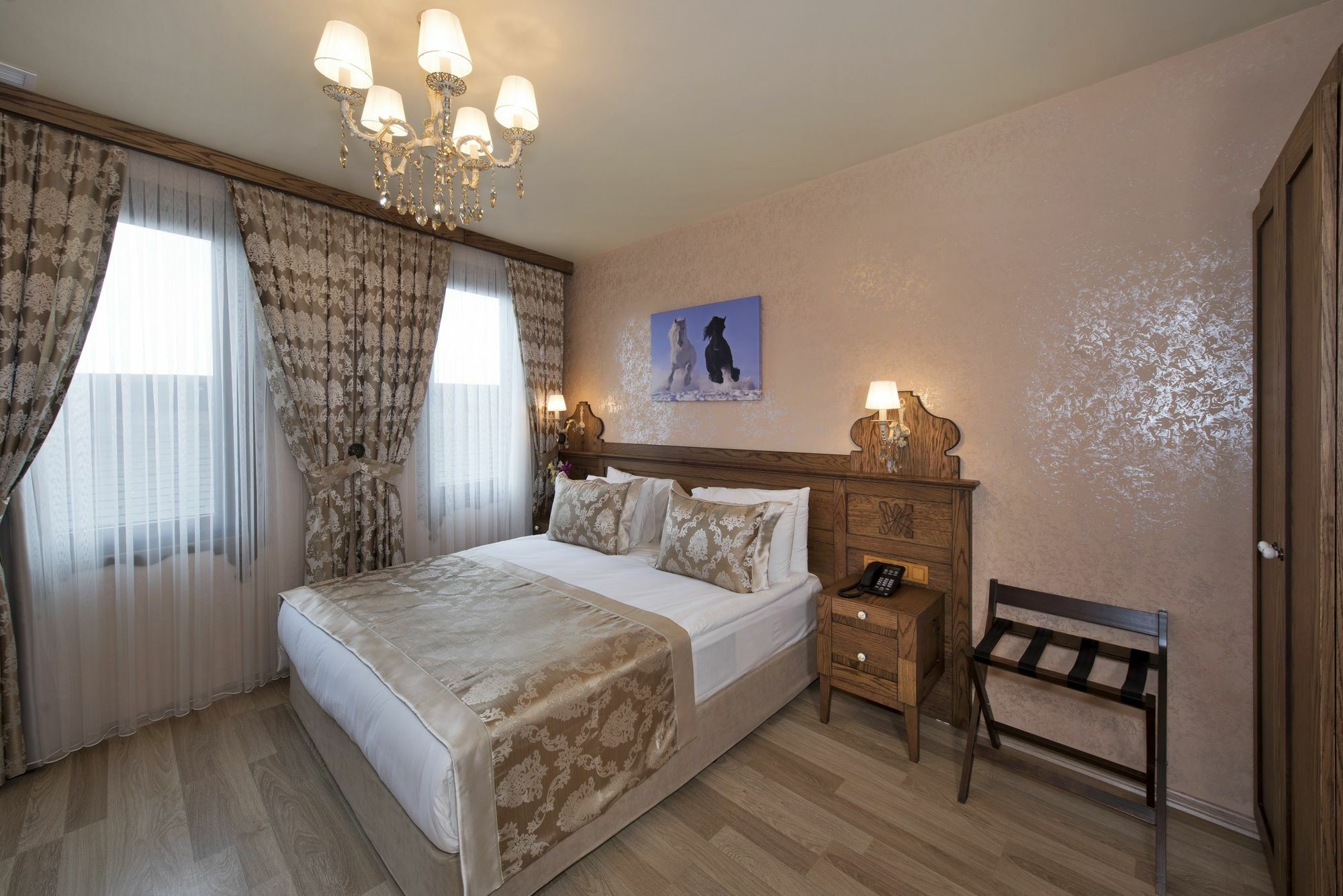 Perapolis 3* Стамбул